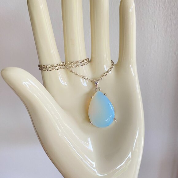 FAC Moonstone Teardrop Pendant Necklace NWT - Picture 2 of 8